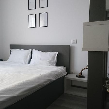 Suite Life Braşov Esterno foto