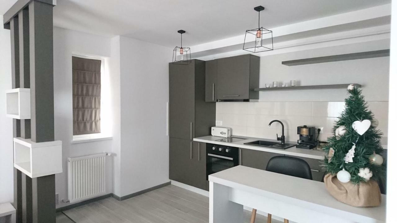 Suite Life Braşov Esterno foto