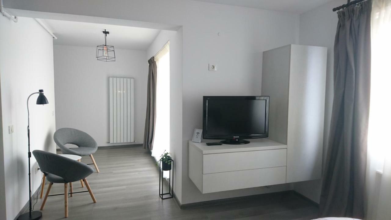 Suite Life Braşov Esterno foto