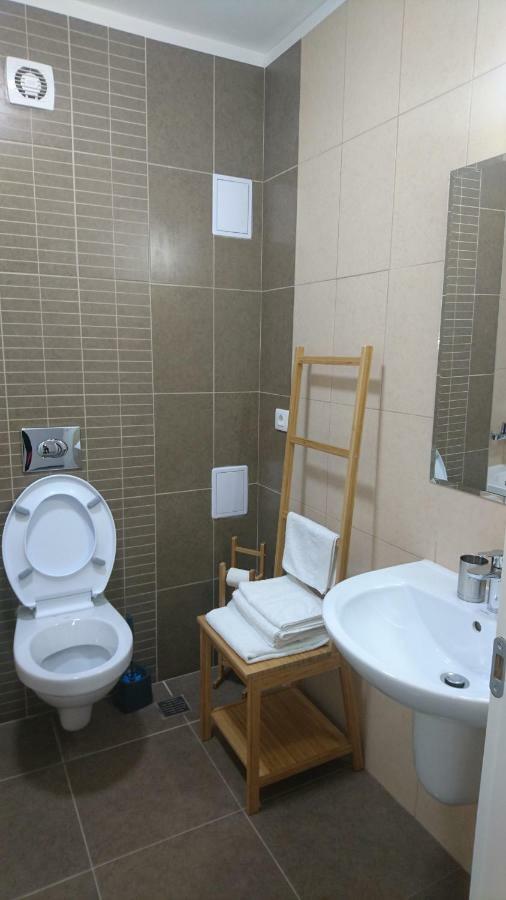 Suite Life Braşov Esterno foto